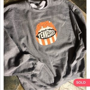 Example of gray plain sweatshirt